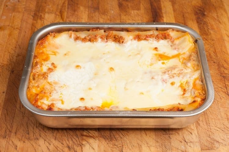 Best Commercial Lasagna Pan Guide: How to Find The Best Pans - Food ...