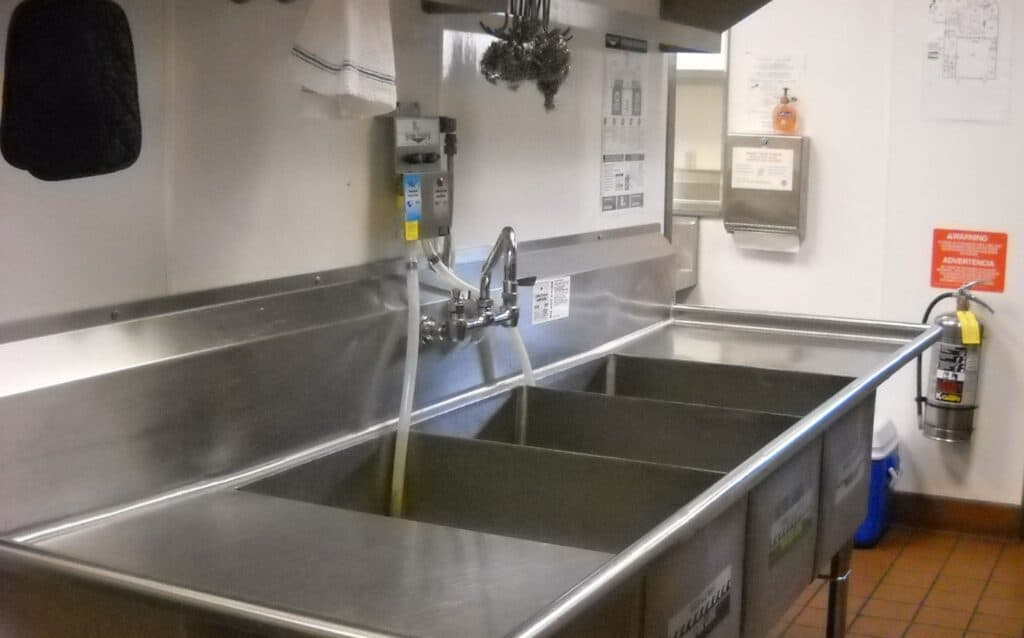 Compartment sinks